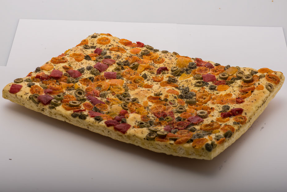 FOCACCIA RETTANGOLARE MEDITERRANEA
